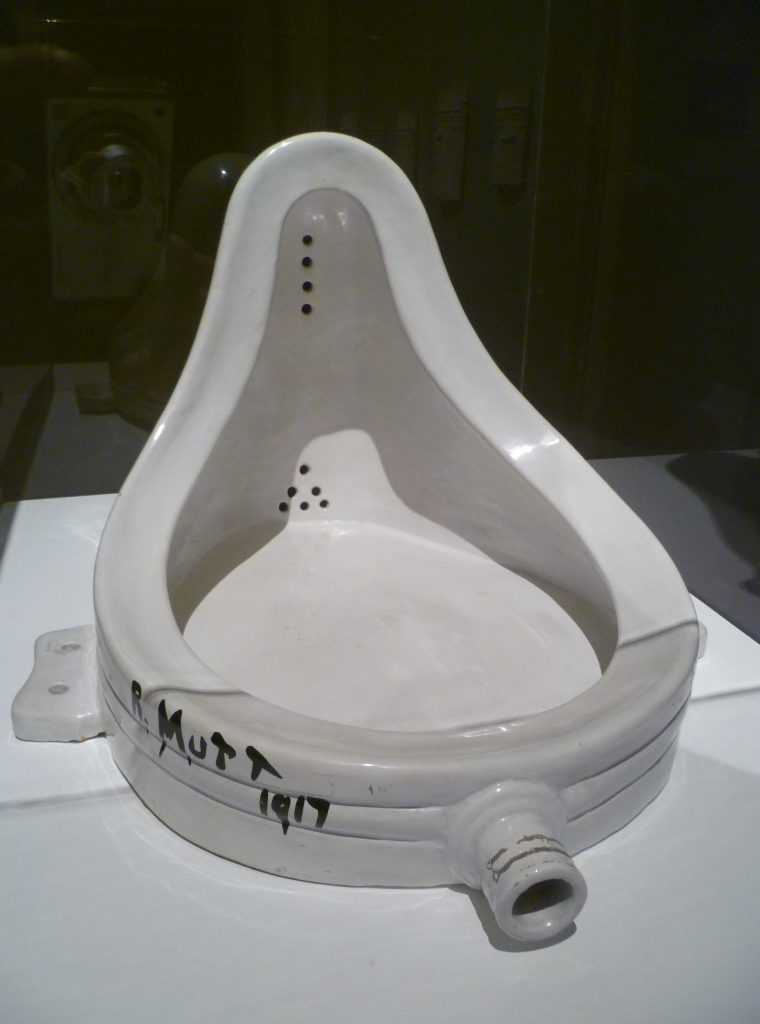 Modern prisvinnande konst - en urinoar